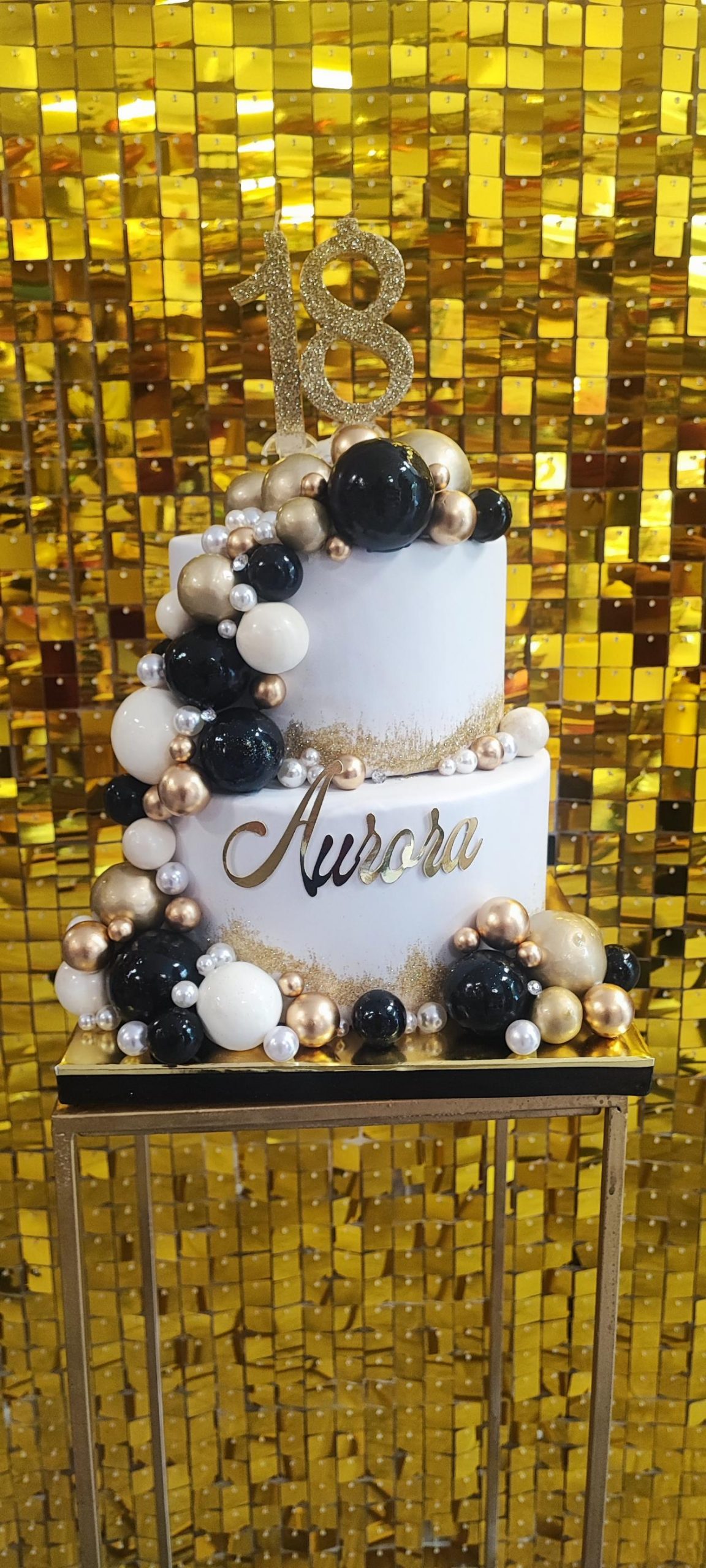 Torta di compleanno Aurora